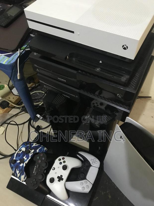 Bring Your Faulty Console or Controllers for Instant Cash · Photo 7