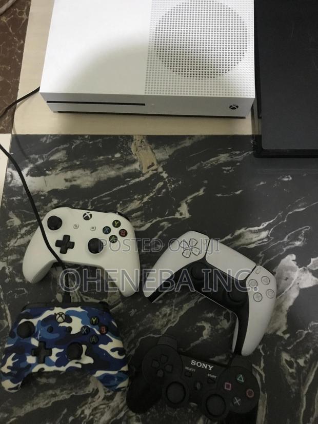 Bring Your Faulty Console or Controllers for Instant Cash · Photo 3