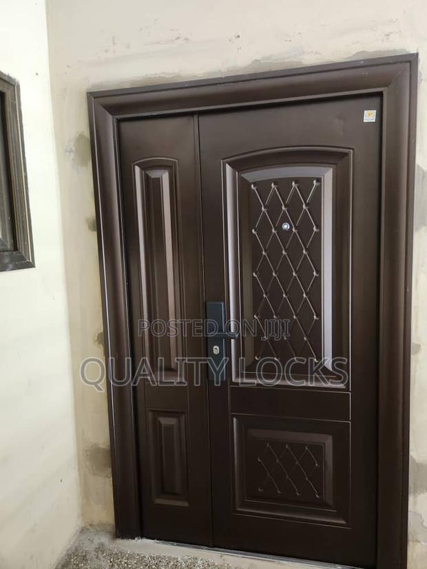 Durable China Door · Photo 1