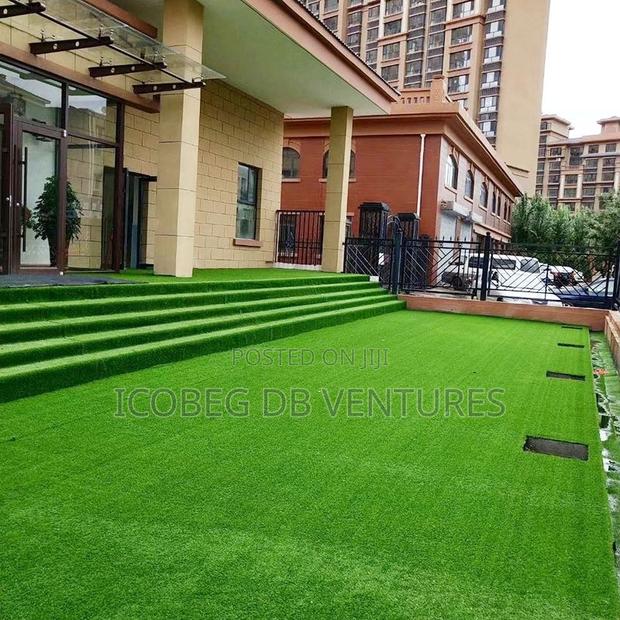 Green Grass Carpet · Photo 2