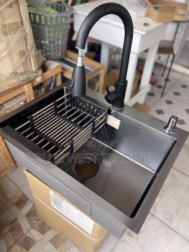 Black Cabinet Sink With Pull Out Tap · Photo 4