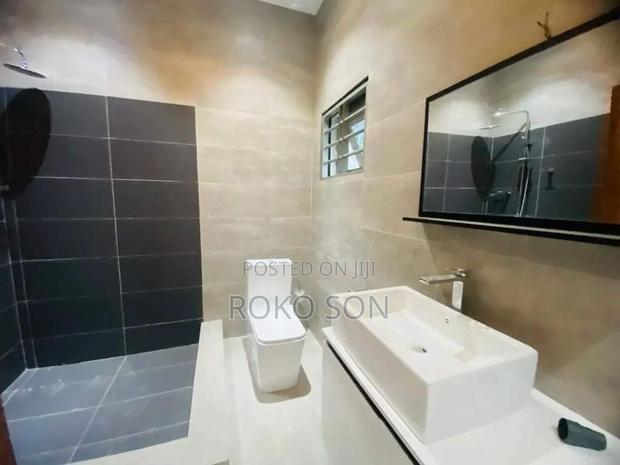 4bdrm Duplex in Dr Roko, Accra Metropolitan for sale · Photo 4