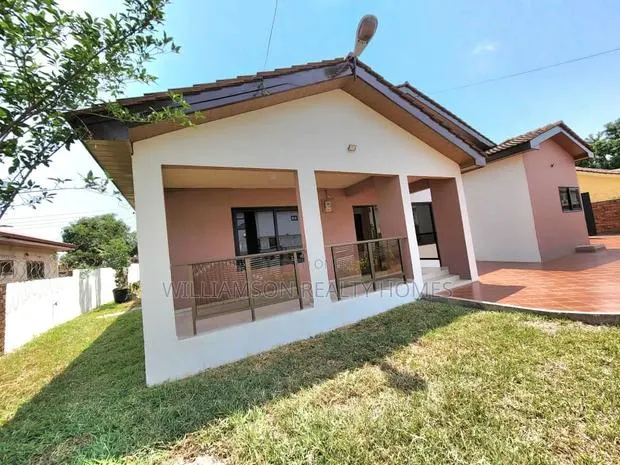 6bdrm House in Community 20 Estate, Spintex for rent · Photo 1