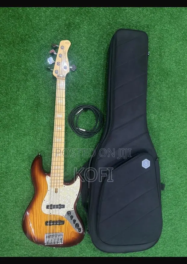 Sir Marcus Miller V7 · Photo 1