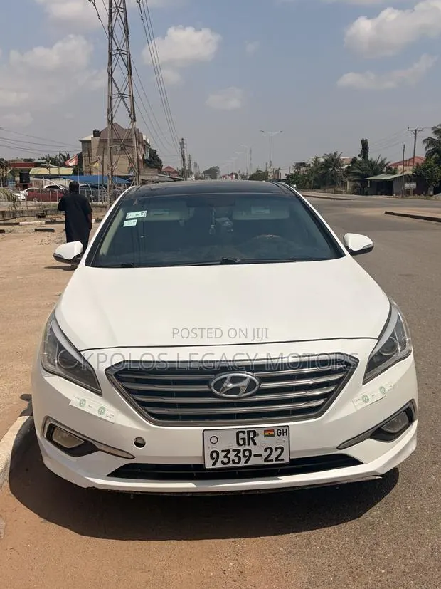 Hyundai Sonata Limited 2.0T 4dr Sedan (2.0L 4cyl Turbo 6A) 2015 White · Photo 1