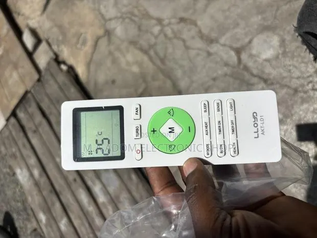 Lloyd Ac Remote · Photo 1