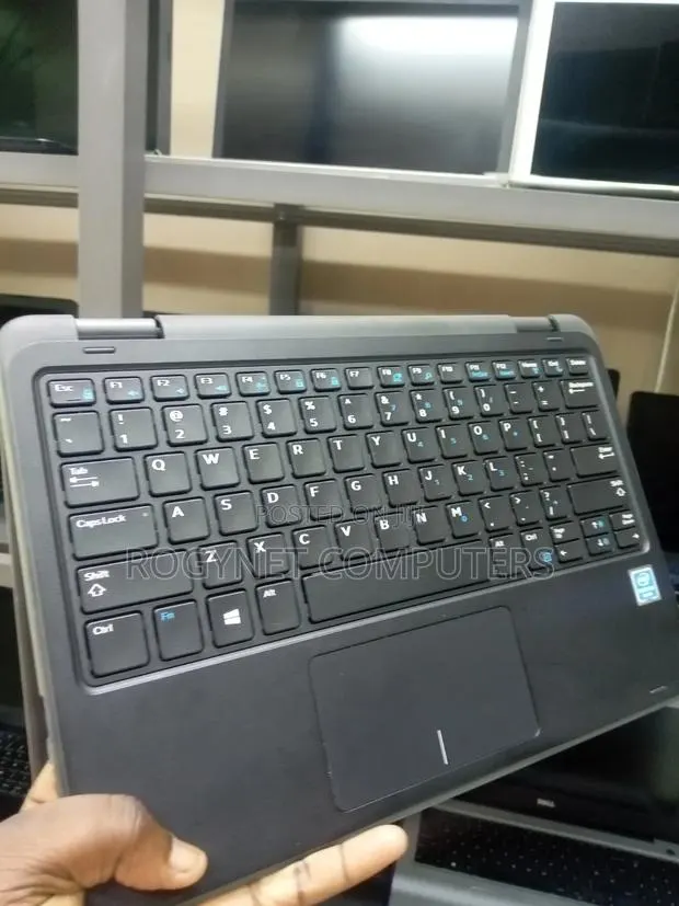 Laptop Dell Latitude 3190 2-in-1 4GB Intel Pentium SSD 128GB · Photo 1