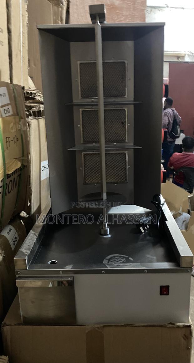 3 Burner Shawarma Machine · Photo 3