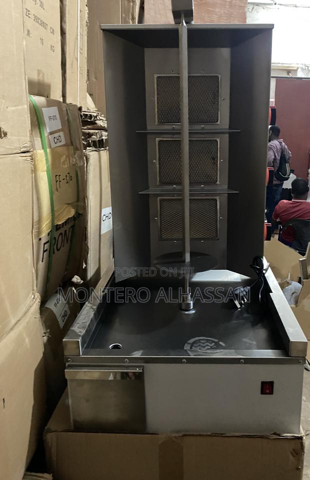 3 Burner Shawarma Machine · Photo 4
