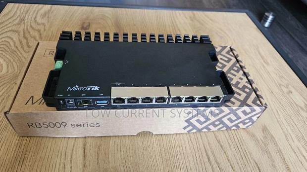 Mikrotik Rb5009ur+S+In 1gb Ram Router Board · Photo 2