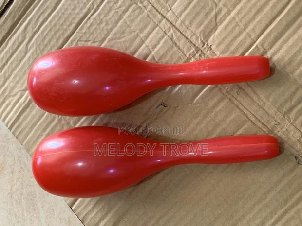 Plastic Maracas · Photo 1