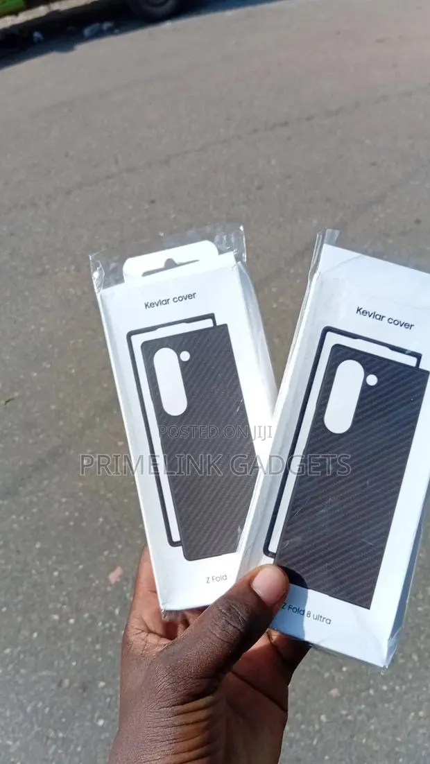 Samsung Galaxy Z Fold 8 and 8 Ultra Kevlar Case · Photo 1