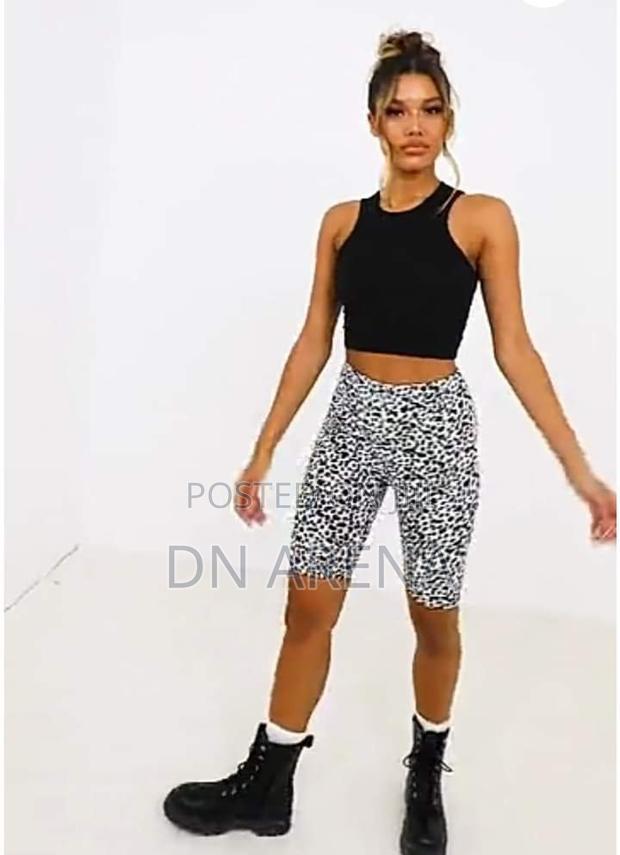 Cotton Biker Shorts · Photo 2