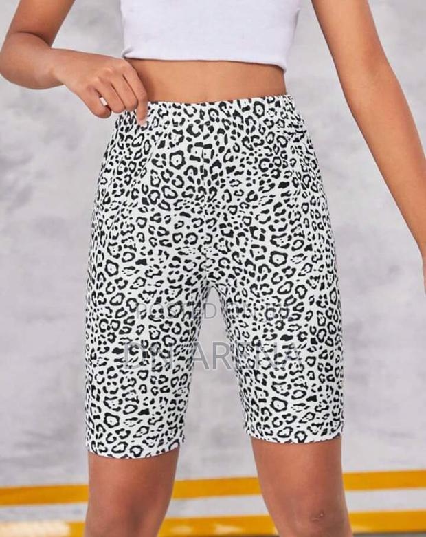 Cotton Biker Shorts · Photo 5