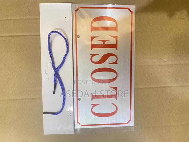 Open and Close Sign · Photo 2