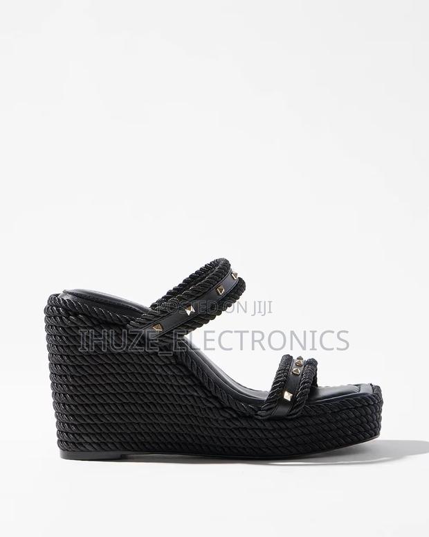 Studded Rope Wedge (Size 8) · Photo 2