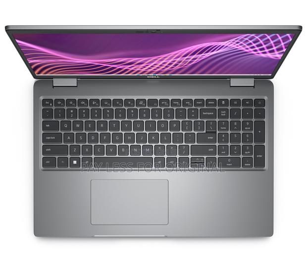 New Laptop Dell Latitude 5530 16GB Intel Core I5 SSD 512GB · Photo 2