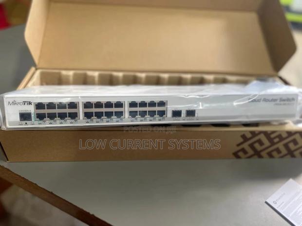 Mikrotik 24 Ports Switch Crs326-24g-2s+Rm · Photo 2