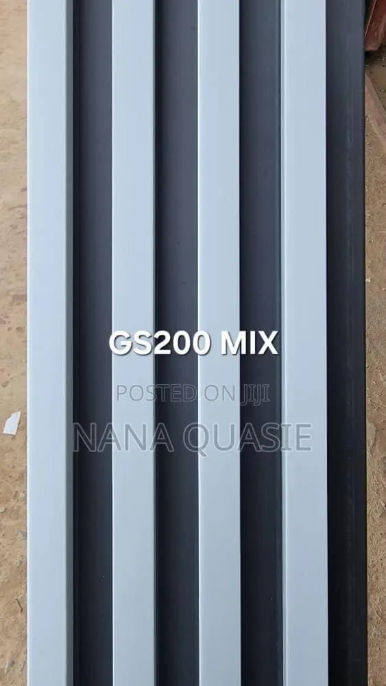 Fluted Panel · Photo 1