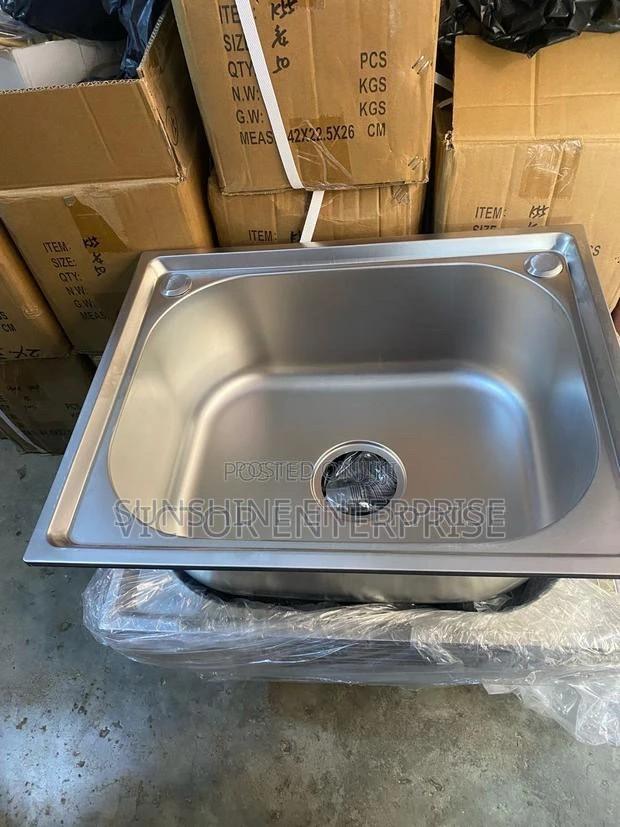 Single Bowl Kitchen Sink · Photo 1
