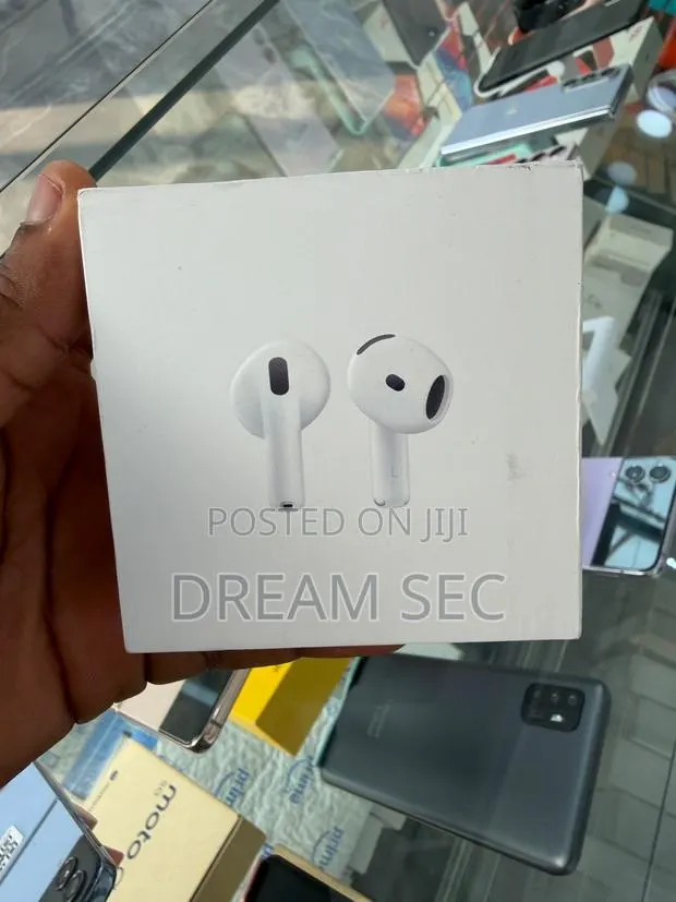 Apple Airpods 4 · Photo 1