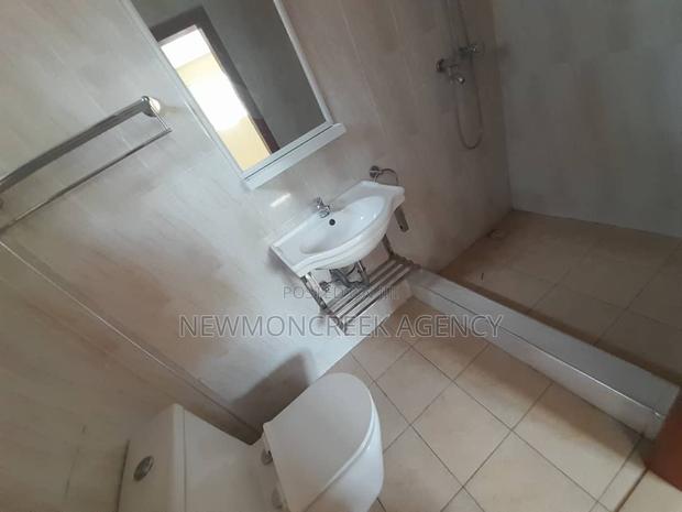14bdrm Duplex in Ashongman Estate, Accra Metropolitan for sale · Photo 8
