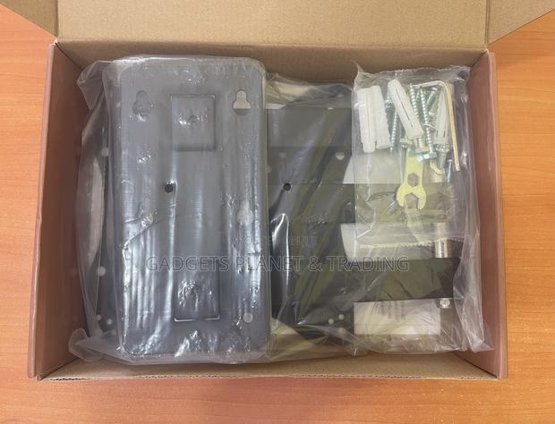 Vesa HDL-117b Tilt TV Wall Mount 14” - 46” LCD TV Bracket · Photo 3