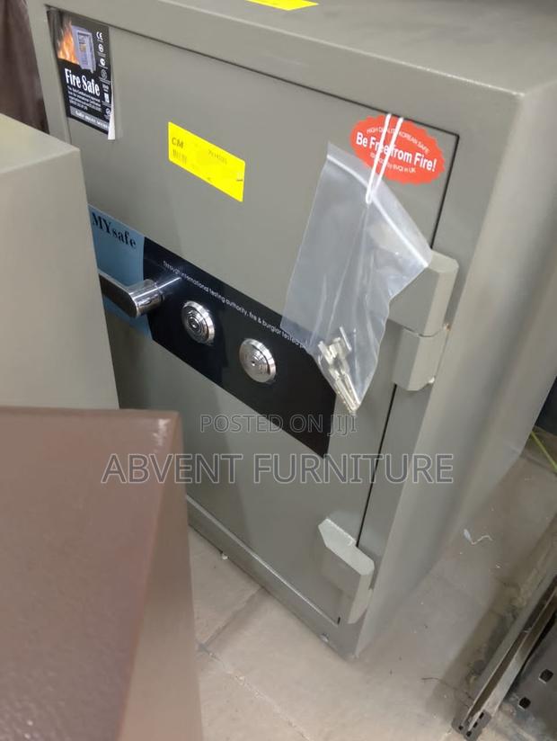 Fireproof Money Safe · Photo 1