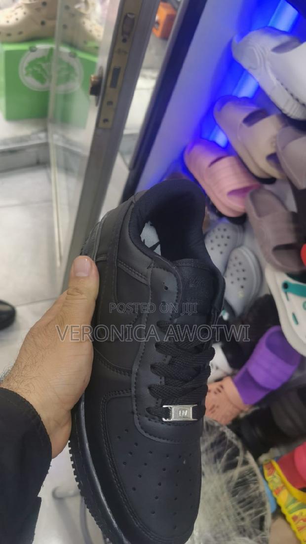 Nike Air Force 1 · Photo 2