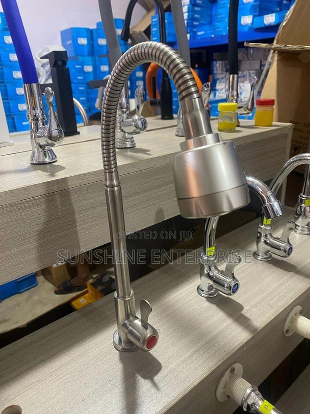 Flexible Kitchen Sink Tap · Photo 1