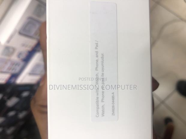 iPhone/iPad 2 Type C Charger 5v. 35w · Photo 3