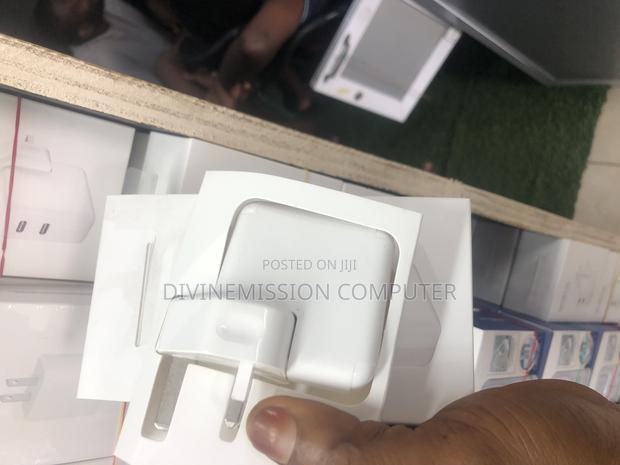 iPhone/iPad 2 Type C Charger 5v. 35w · Photo 5