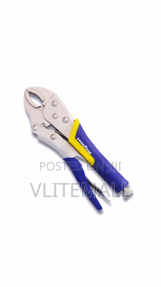 10'' Locking Plier · Photo 3