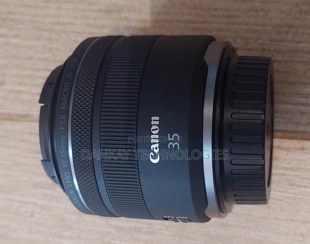 Canon Rf 35mm F/1.8 Macro Is STM Lens · Photo 1