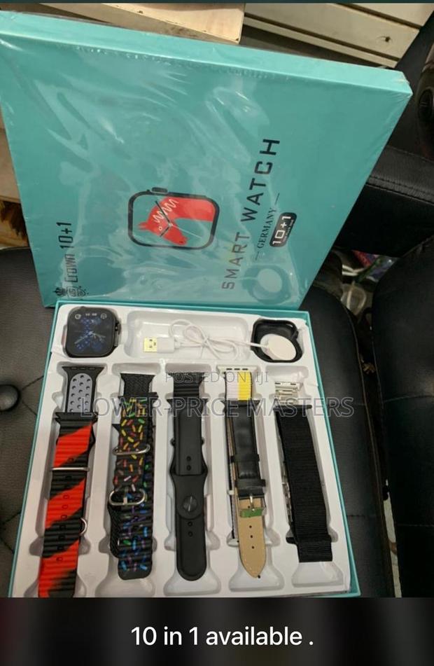 10+1 Crown Ultra Smartwatch · Photo 1
