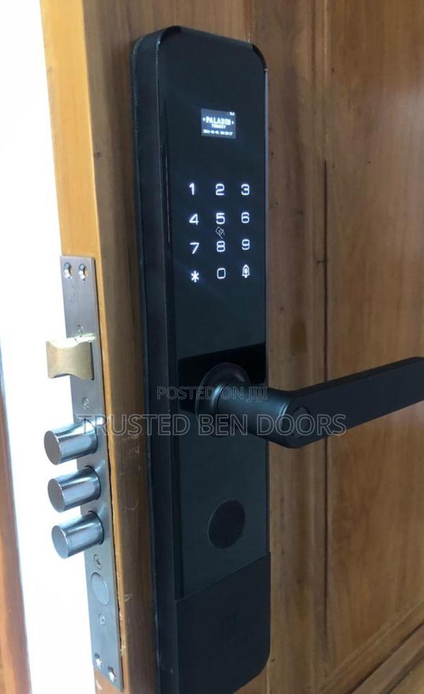 Paladin Turkish Biometric Smart Lock for All Doors · Photo 1