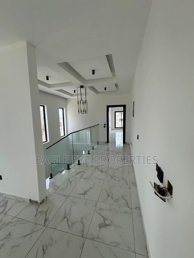 3bdrm House in School Junction for sale · Photo 3