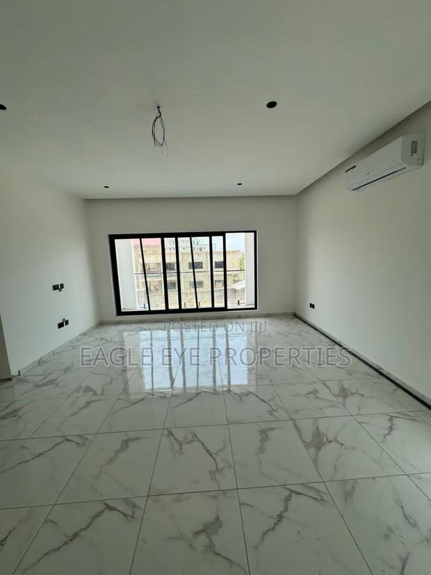 3bdrm House in School Junction for sale · Photo 5