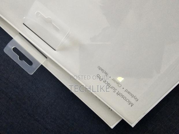 Microsoft Surface Pro 9 Keyboard · Photo 3