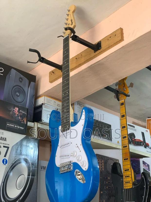 Squier Lead/ Electric Guitar · Photo 1