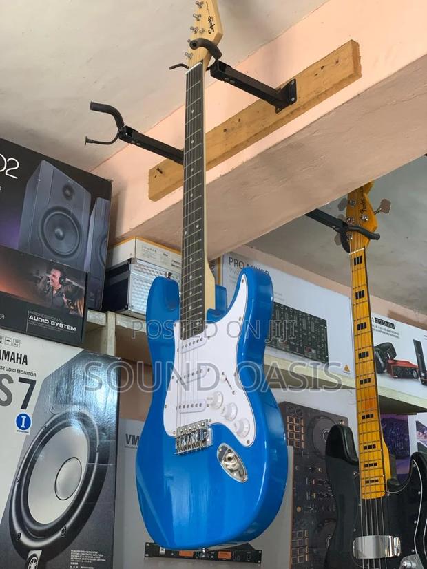 Squier Lead/ Electric Guitar · Photo 5