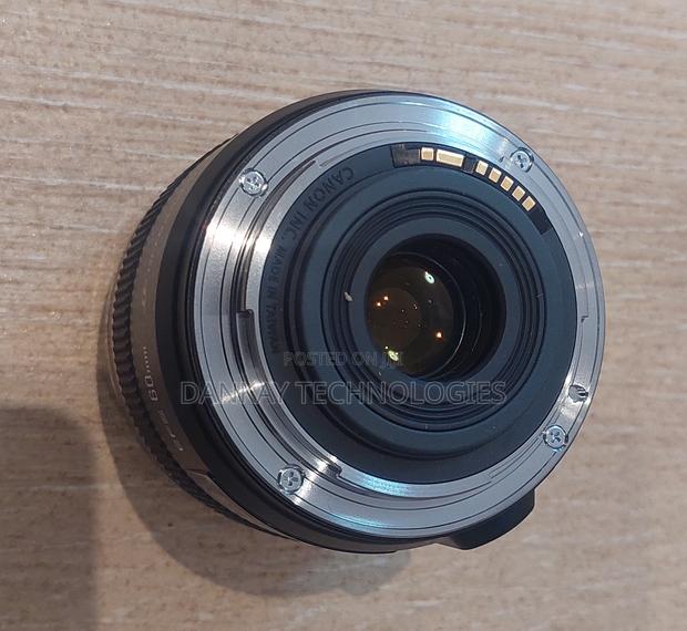 Canon EF-S 60mm F/2.8 Macro USM Lens · Photo 3