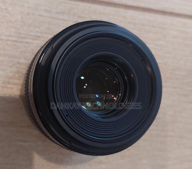 Canon EF-S 60mm F/2.8 Macro USM Lens · Photo 4