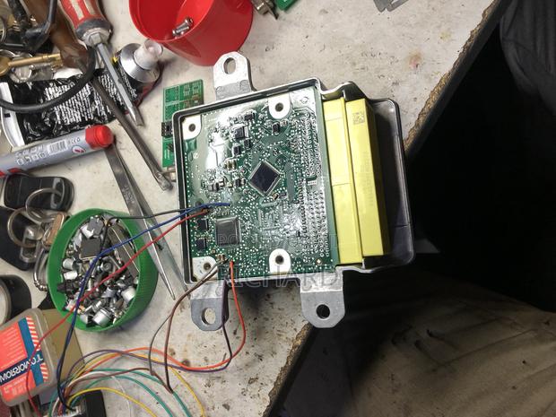 Car Airbag Reset and Reprogramming · Photo 8