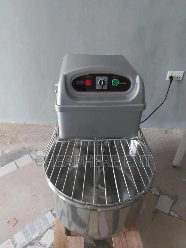50 Litres Dough Mixer · Photo 3
