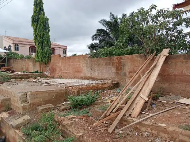 Plot of Land Close to the Main Road · Photo 1