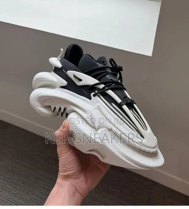 Balmain Unicorn Low-Top · Photo 1
