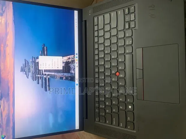 Laptop Lenovo ThinkPad P1 Gen4 16GB Nvidia SSD 512GB · Photo 1