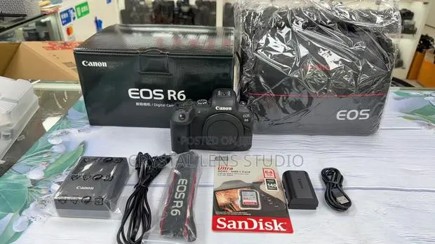 Eos R6 With Charger,Battery,Strap,Bag and Sd Card · Photo 1