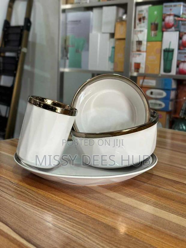 4pcs Dinner Set · Photo 1
